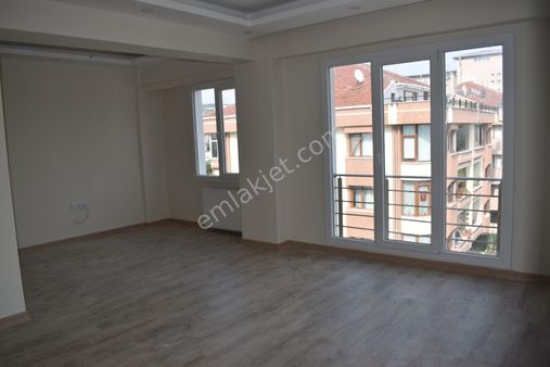 Büyükçekmece Atatürk Mah De Ful Manzaralı Lüx Sitede 4+1 Dubleks