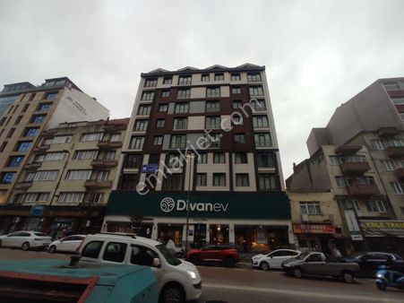 Oturumluk Yatırımlık Cadde Üzeri Konut Ofis Büro Olmaya Müsait 2+1 Ara Kat Sıfır Daire