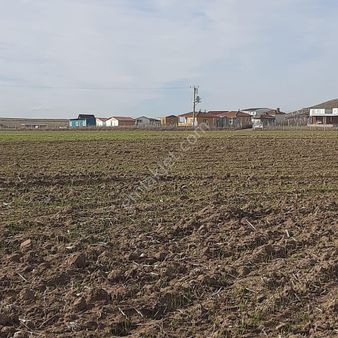 *** Akademi Emlak'tan Kocakır Mevkisinde Yatırımlık Tarla ***