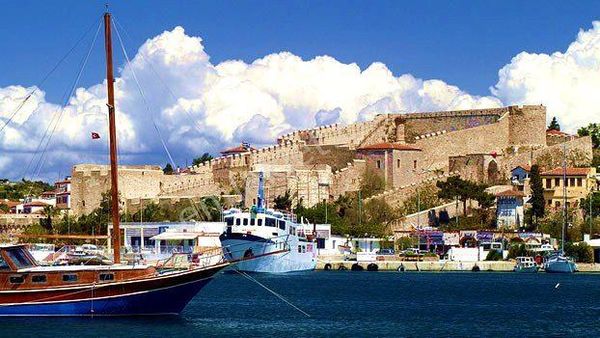 Alaçatı Gayrimenkulden Musalla Mh.de Yatırımlık Tarlalar