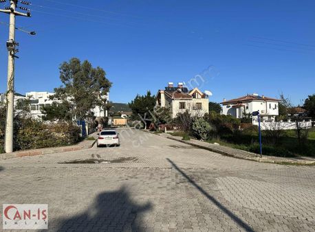 Kemer Göynükte 410 M2 İmarlı %20/40 Köşe Parsel Can-iş Emlak'tan