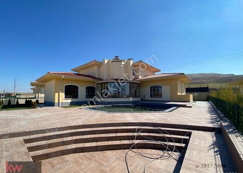 Yenihisar Altyapıcılar Sitesinde 4+1 Satılık Villa!