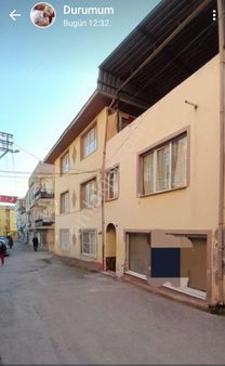 Komple Satılık Çift Cephe Teraslı 4 Daire + 1 Dükkan Kupon Uygun Bir Aile Binası