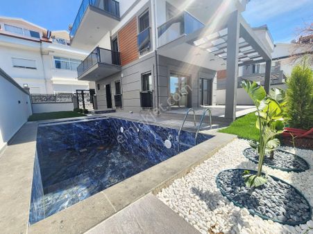 Fethiye Akarca’da Satılık Sahile Yakın Tam Müstakil Villa
