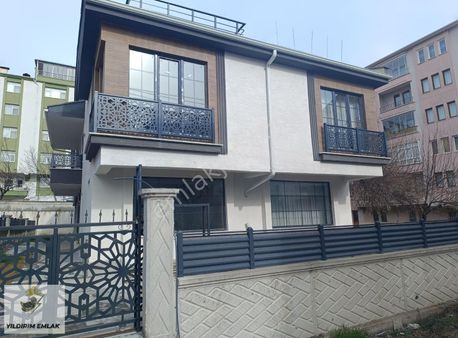 Yıldırım Emlak'tan Şehtlikte 5+1 Sifir 3kat Süper Mevkide Villa