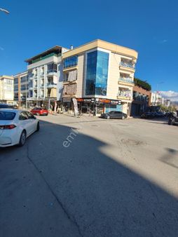 80 Mk Bucakoop Köşe İşyeri Satılık