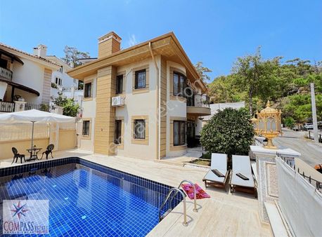 Marmaris Armutalan'da Satılık Tam Müstakil Havuzlu Villa