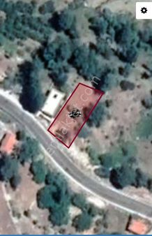 Kaş Sütleğen De Köyün İçinde Satılık Tarla