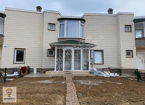 İncek'te Mogan Gölü Manzaralı Özel Yapım Lüks 4+1 Villa