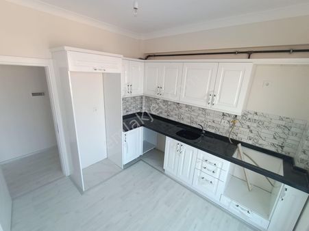 Buse Emlaktan Burhaniye Şarköyde 2+1 Daire