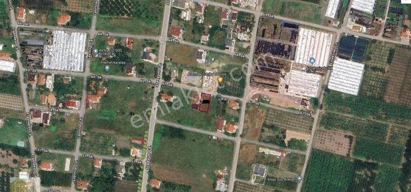 Altınova'da Cumhuriyet Mahallesinde 3,5 Kat İmarlı Arsa