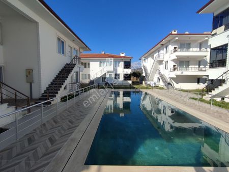 Bulut Yatırımdan 2+1 60 M² Ful Eşyalı Havuzlu Sitede Yazlık Daire