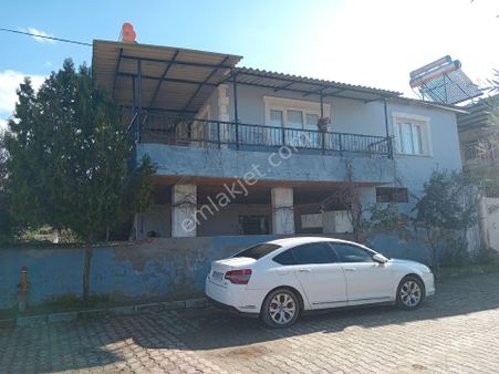 Manisa Ahmetli Dereköy Mahallesinde 424m² Müstakil Ev Satılık