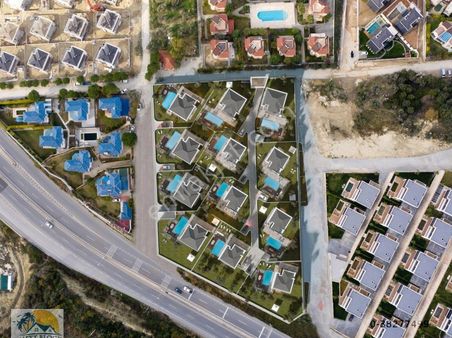 Kuşadası Karaova'da Ultra Lüx Villa Projesi - Yatırım Fırsatı