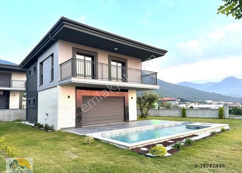 Kuşadası Güzelçamlı Bölgesinde Müstakil Özel Havuzlu Villa