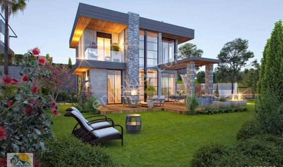 Kuşadası Soğucak'ta Deniz Manzaralı Fırsat Villa