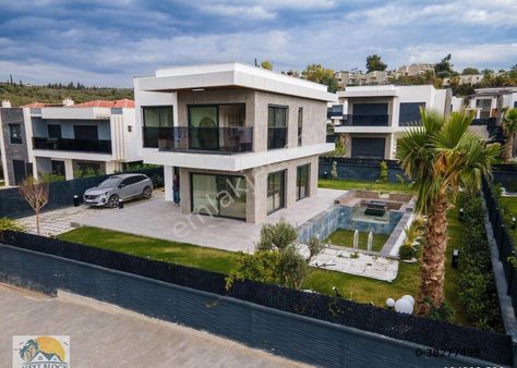 Kuşadası Değirmendere'de Full Deniz Manzaralı Müstakil Villa