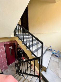 Kale Mahallesi Mutlu Caddesi Üzerinde Satılık 5+1 300m2 Dublex Daire