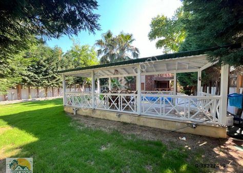 Kuşadası Güzelçamlı'da 1300 M2 Arsalı Malikhane