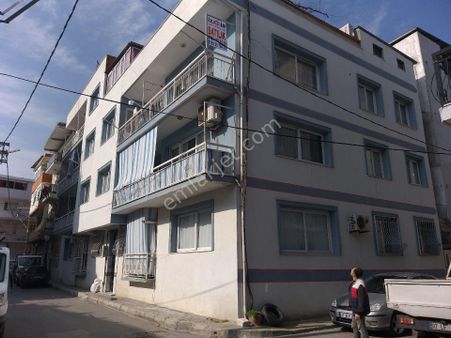 Karabağlar Da 3+1 Köşe Cephe 142 M2 12 Yıllık Daire Satılık