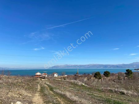 Isparta Eğirdir Beydere’de Göl Manzaralı İki Parça Arazimiz Satılıktır Tek Tek De Satılabilir