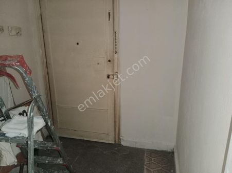 Sofular Caddesiüstü Satılık 3.kat Boş Daire