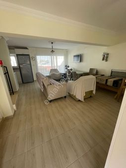 Gültan Sitesinde Dubleks,teraslı,bahçeli Ara Villa