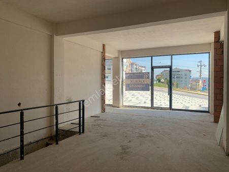 İzmit Tepeköy De 200 M2 Satılık Tepe Park Projesinde İşyeri