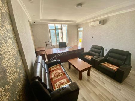 Haliliye Şairnabi'de Adliye Karşısı Cadde Üstü Full Eşyalı 2+1 Kiralık Ofis