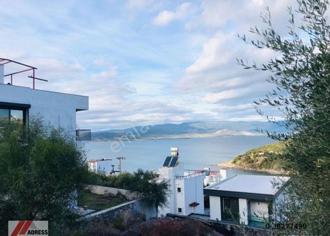 Bodrum Adabükünde Deniz Manzaralı Satılık Arsa
