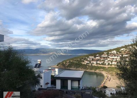Bodrum Adabükünde Deniz Manzaralı Satılık Arsa