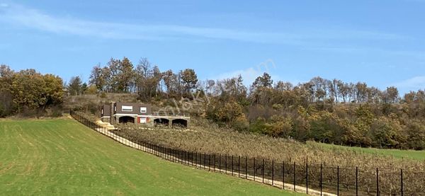 Erikli’de Keyifle Yaşayabileceğiniz Ve Yatırım İçin Değerlendirebileceğiniz Çiftlik