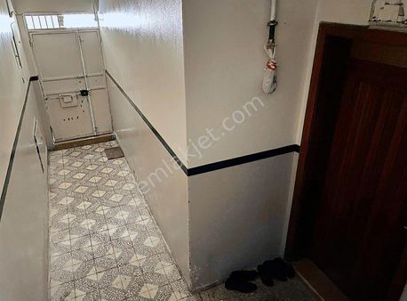 İstiklal De 2 Katlı, 135m. D.gazlı. Süper Konum. Geniş Ev