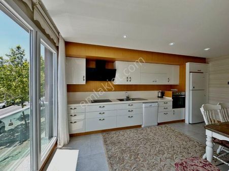 Beylikdüzü Adnan Kahvecı Full Sitede 4+1 Eşyalı Daıre Kiralik