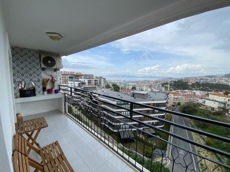 Deniz Manzaralı Çift Balkonlu Satılık 3+1 Daire