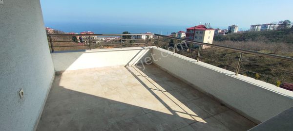 Pelitli De Satılık Site İçerisinde Deniz-doğa Manzaralı Sıfır Daire