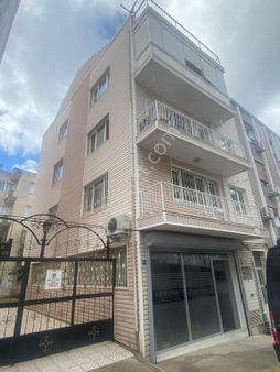 Balçova Merkezi Lokasyonda Satılık Bina