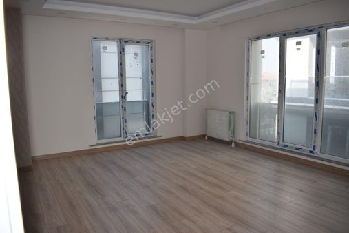 Büyükçekmece 19 Mayıs Mah Sitede Ultra Lüks Satılık 2+1 Daire