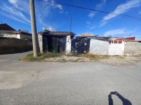 Asil Emlaktan Satılık İstasyon Mahallesınde Mustakıl Ahsap Ev