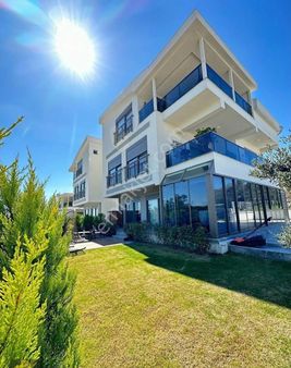 Ilıcada Ultra Lüks Eşyalı 5+1 Satılık Dubleks