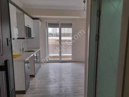 Rose Emlak'tan Satılık İkinci Kat Teraslı Daire