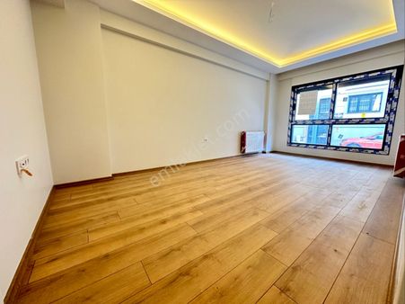 Eşrefpaşa İzmirpark Avm Yakını 3+1 125 M2 Sıfır Lüx Daire