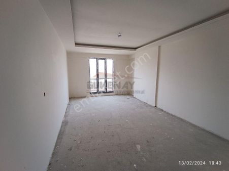 Güvenay - Çorum Fen Lisesi Civarı Ara Kat Satılık 4+1 Daire