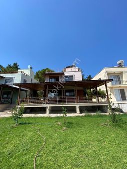 Yalıkent Sitesi'nde Eşyalı Kiralık Villa