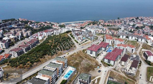 Halitpaşa'da Eski Yönetmelikten Ruhsatlı Mükemmel Konumda Arsa