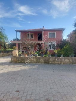 Çeşme Germinyan Da Satılık İki Katlı Müstakil Ev