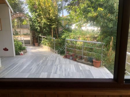 Gürpınarda Acil Satılık Dükkan Merkezi Yerde