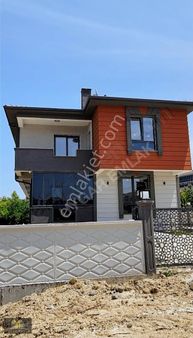 Çorluda Şehrin Merkezinde Satılık Lüks 4+1 Villa