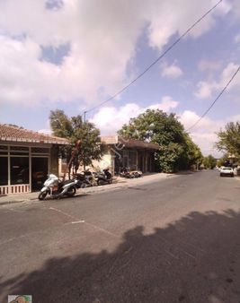 Ümraniye E.bitlis Cd -1 Zemin 180 Katlı Müstakil Komple İşyeri