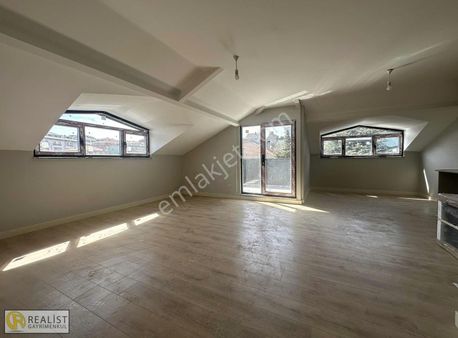 Çengelköy Çamlıktepede Çok İyi Konumda Kaliteli Lüx Dublex